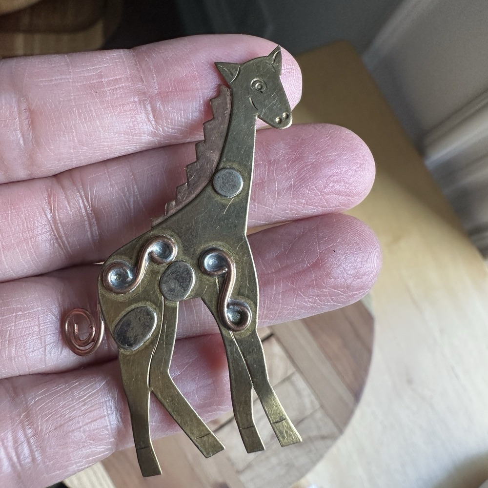 Vintage Giraffe Brooch 2.5 Inch Brass Copper Steel Metals Swirled Wire Accent